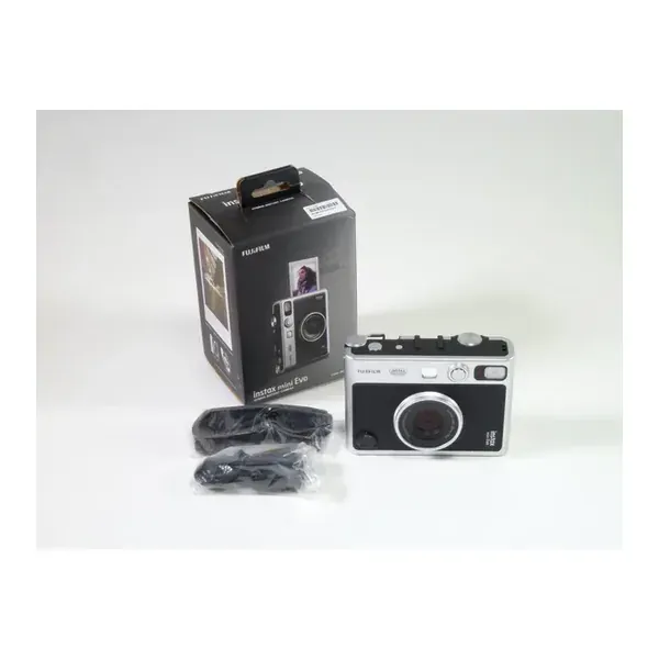 FujiFilm instax mini Evo